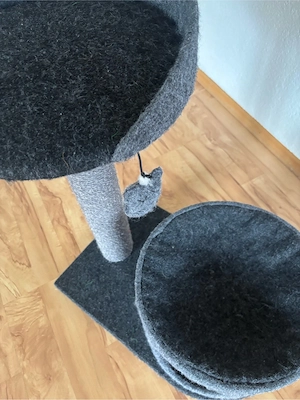 Kratzbaum zu verkaufen Bild 3