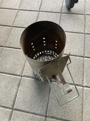 Grillkohle Anzuender