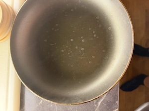 Kleine und große Pfanne zu verschenken! Bild 4