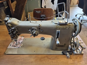 Pfaff Industrienähmaschine Bild 3