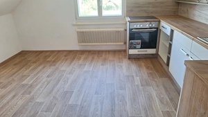 Vermiete 3 Zimmer Wohnung, Ess küche  Bild 2