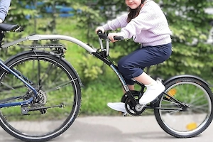 Kinder-Nachlauf-Rad (Nachläufer, Tandem, Nachlaufrad); Kind: 4 bis 9 Jahre, max. 30 kg