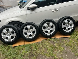 Alufelgen mit Sommerreifen Bild 2