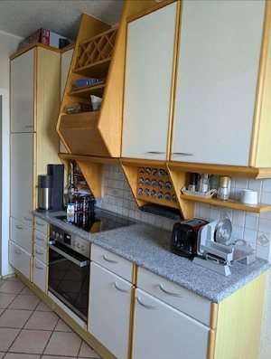 Küchenblock ohne Geräte und Abwasch