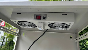 Netzwerk-Wandverteiler   Server-Rack Bild 8