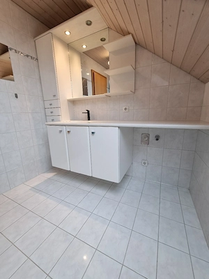 Helle Dachgeschosswohnung in Lauterach zu vermieten Bild 8