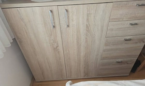 Bis 25. Mai abzuholen: Kommode 130 cm x 43 cm x 103 cm Bild 3