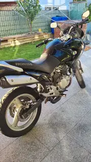 Honda Varadero 125 zu verkaufen Bild 4