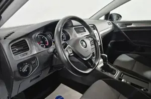 VW Golf Bild 6