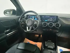 Mercedes-Benz GLA Bild 8