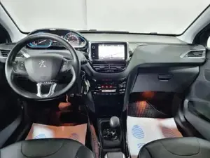 Peugeot 2008 Bild 7