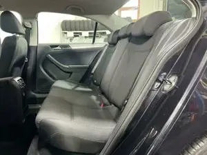 VW Jetta Bild 8