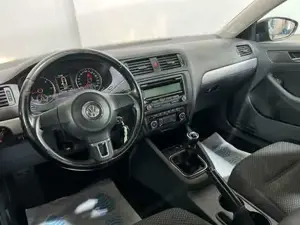 VW Jetta Bild 6