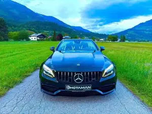 Mercedes-Benz C 63 AMG Bild 11
