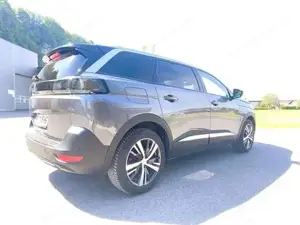 Peugeot 5008 Bild 7