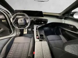Peugeot 5008 Bild 8