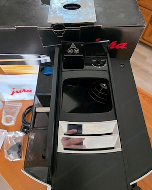 Jura S8 Moonlight Silver Kaffeevollautomat