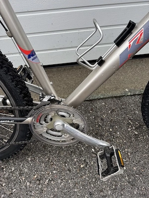 KTM Mountainbike mit neuen Reifen Bild 3