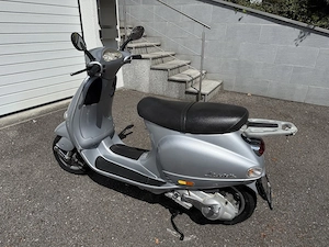 Vespa 125 Primavera Automatik Bild 2