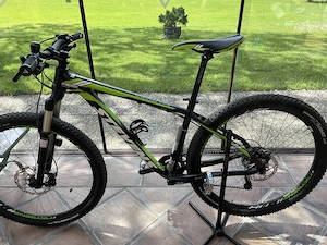 MTB Stevens Sentiero: Komplettrad : Kombipedal Shimano, Ersatzpaket