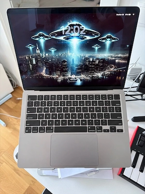 Macbook air M3 256gb 8gb Wenig gebraucht, ausgezeichneter Akku Bild 2