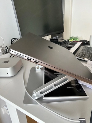 Macbook air M3 256gb 8gb Wenig gebraucht, ausgezeichneter Akku Bild 4