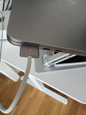 Macbook air M3 256gb 8gb Wenig gebraucht, ausgezeichneter Akku Bild 6
