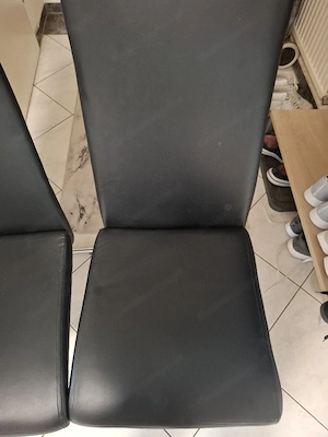 3 Stühle zu verschenken Bild 4