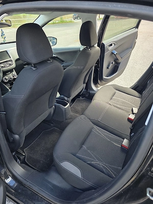 Peugeot 208 Bild 3