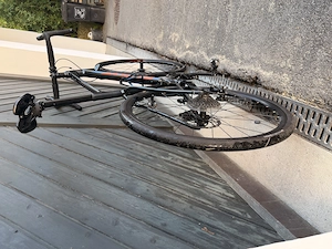 Giant Revolt 2 Gravel bike   Rennrad  Bild 3