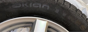 Winterreifen mit Felgen, Toyota Yaris Bild 2