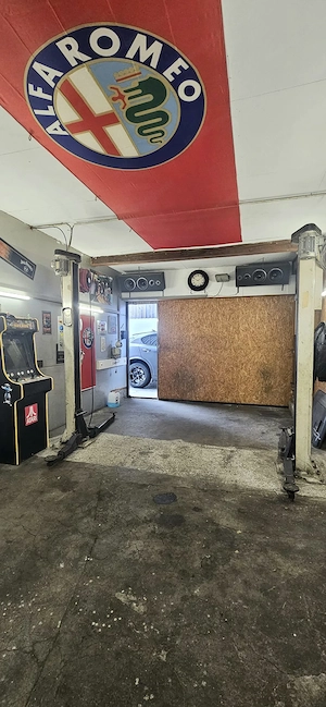 Verkaufe Haus mit Werkstatt, Hebebühne Bild 6