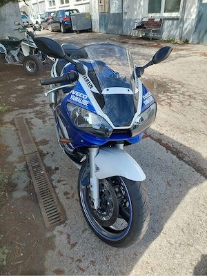 yamaha YZF-6 Bild 3