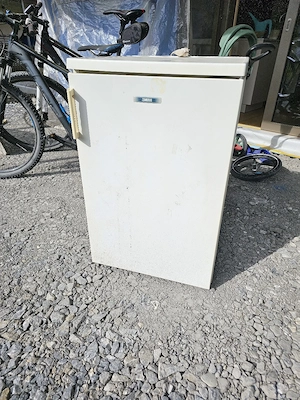 Kühlschrank (optimal für Baustelle)
