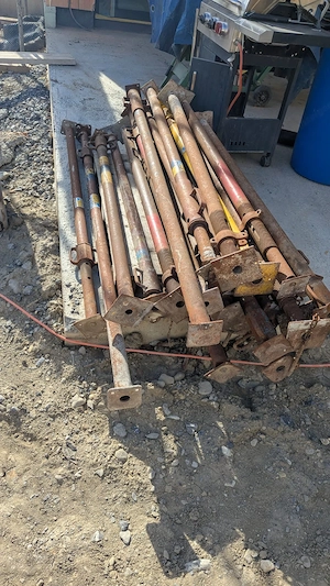 Deckenstützen   Stipper, Baumaterial  Bild 3