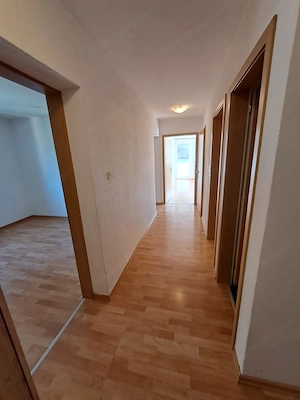 provisionsfreie 4-Zimmer Dachgeschosswohnung (+Garage) in Top Lage! Bild 9
