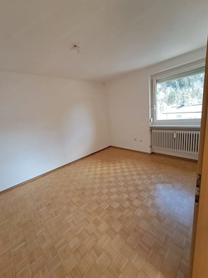 provisionsfreie 4-Zimmer Dachgeschosswohnung (+Garage) in Top Lage! Bild 2