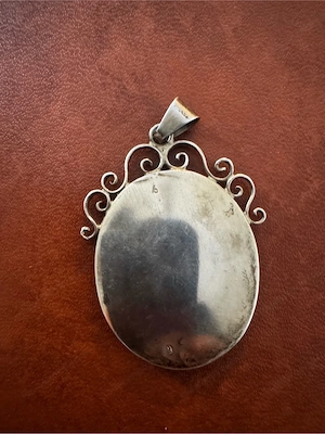 Schmuck Amulett Bild 2