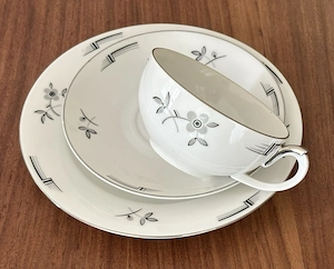 6 Kaffeetassen mit Kuchenteller - 18 Teile - J.M.D Sudetengau  Bild 3