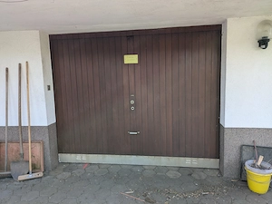 Garagentor inkl Schlessautomatik zu verschenken 