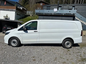 Mercedes Vito 111 CDI extra lang Bild 2