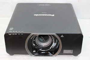 Panasonic PT-DZ110XE*DLP Beamer Projektor 10600 Lumen Bild 2