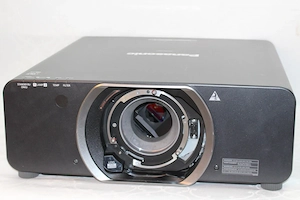 Panasonic PT-DZ110XE*DLP Beamer Projektor 10600 Lumen