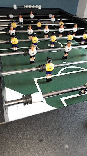 Tischfussball-Kasten