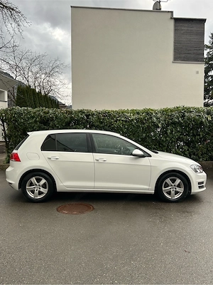 VW Golf 7 Lounge 1.2 TSI Bild 3