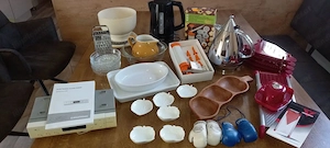 Schwarzes Geschirr und Flohmarktartikel Bild 3