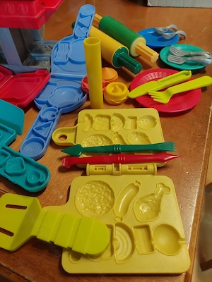 Play Doh div. Zubehör für Knete Bild 2