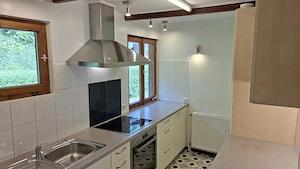 Vermiete kleines Häuschen, 4 Zimmer mit Garten Terrasse und Abstellplatz Bild 6
