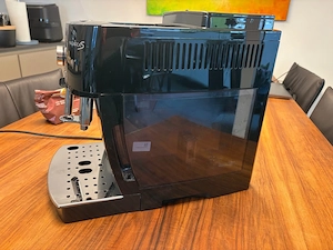 Kaffeevollautomat De Longhi Magnifica S Bild 3