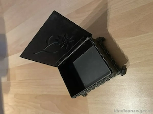 Metall-Schmuckdose mit Edelweiß-Motiv - rustikales Design Bild 2